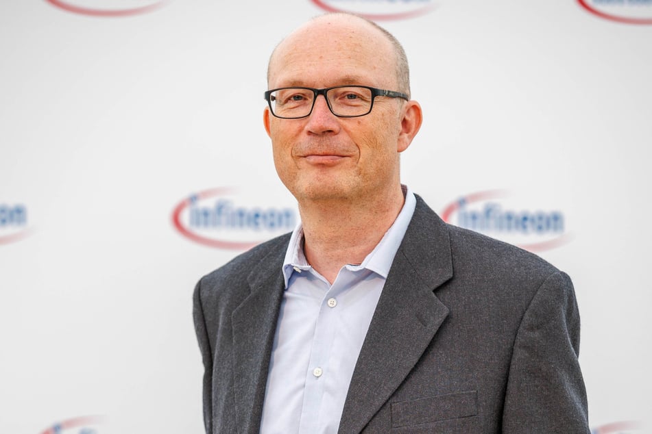 Holger Hasse (54) managt als Projektleiter für Infineon den Bau der Smart Power Fab.