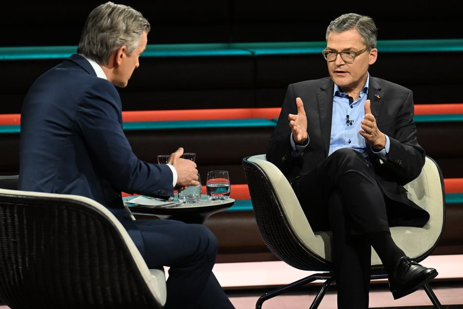 Am Mittwochabend diskutierte Markus Lanz (55) unter anderem mit Oberst a. D. der Bundeswehr, Roderich Kiesewetter (61, CDU).