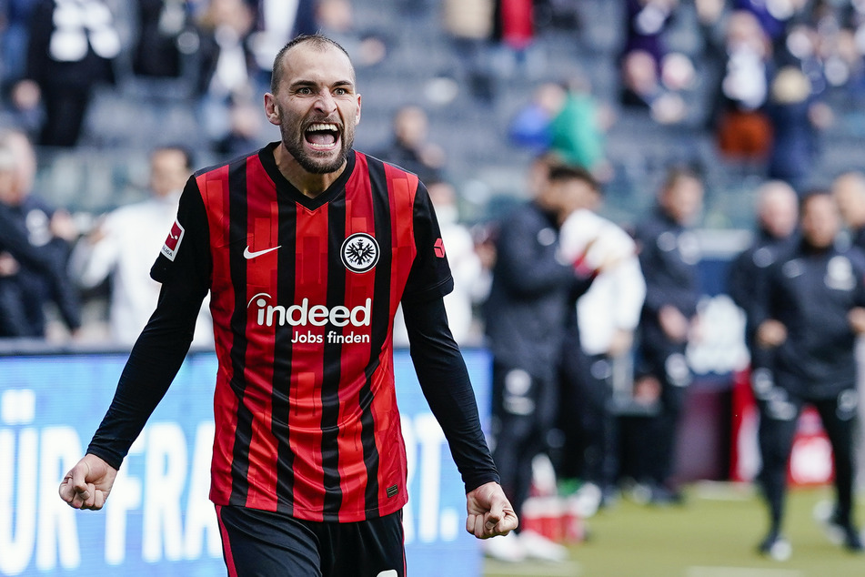 Scheint in seiner zweiten Saison bei der Eintracht endlich in die Spur gefunden zu haben: Stürmer Bas Dost (31).