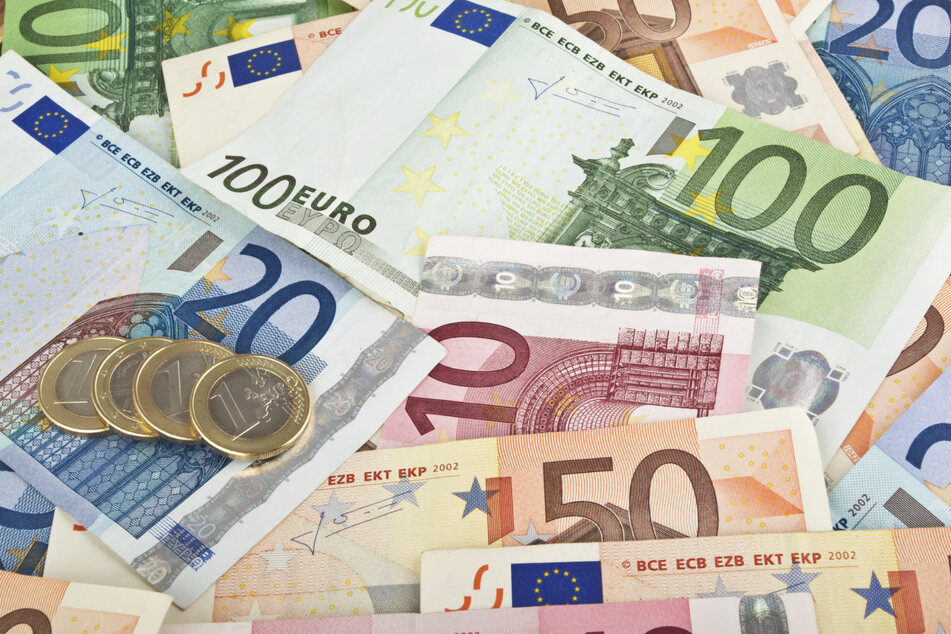 Der Landeshaushalt soll in 2022 etwa 12,7 Milliarden Euro umfassen. (Symbolbild)