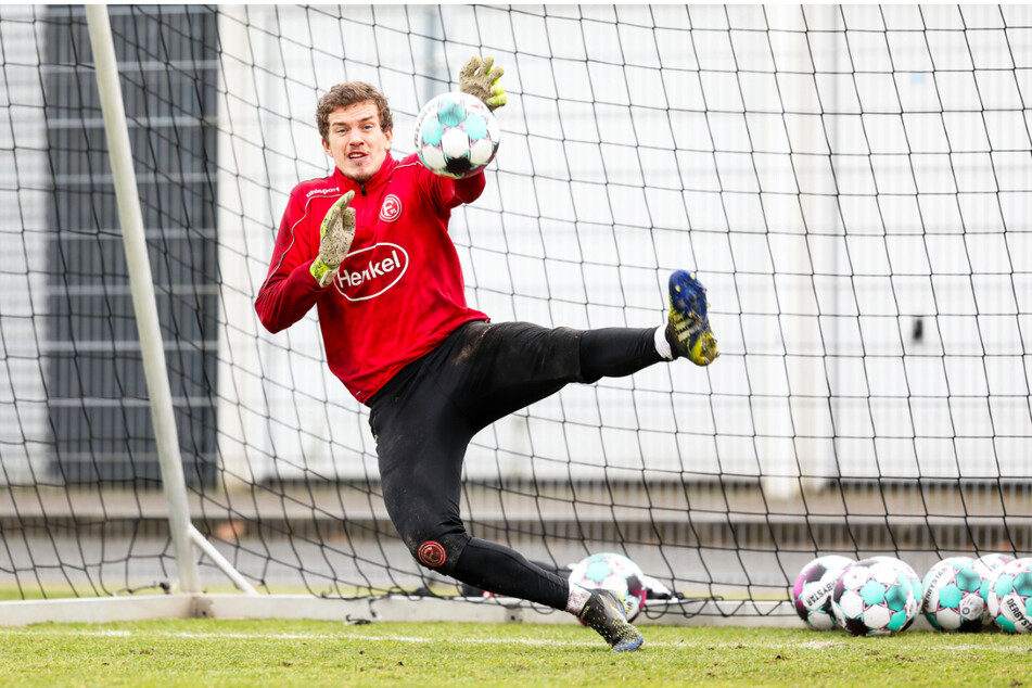 Wird er die neue Nummer zwei hinter Kevin Broll? Anton Mitryushkin (25) stellt sich beim Probetraining vor. Er steht (noch) bei Fortuna Düsseldorf unter Vertrag.