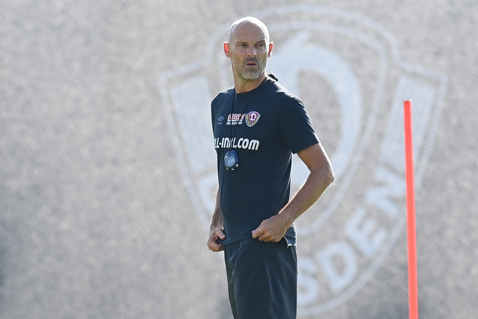 Der Schlüssel für gut gefüllte Stadien: Dynamo-Trainer Alexander Schmidt (52) will die Fans an der Basis zurückgewinnen.