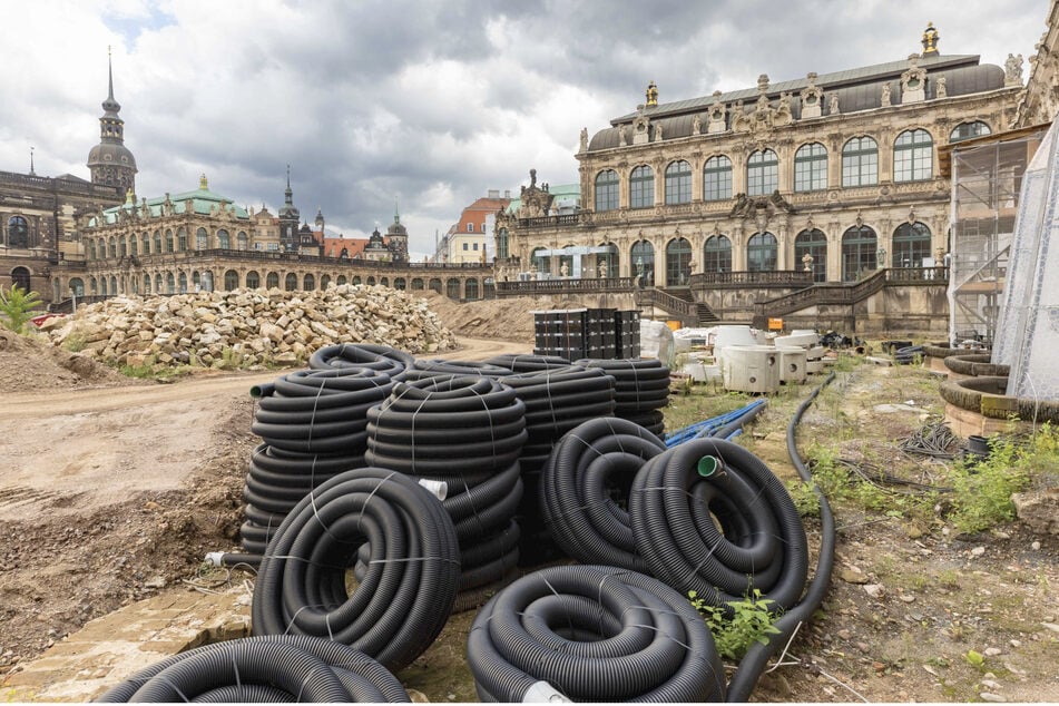 Der Innenhof des Zwingers gleicht noch einer Großbaustelle.
