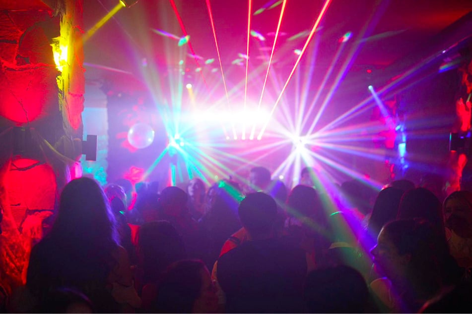 Ihr könnt Euch auf ein großartiges Techno-Event freuen.