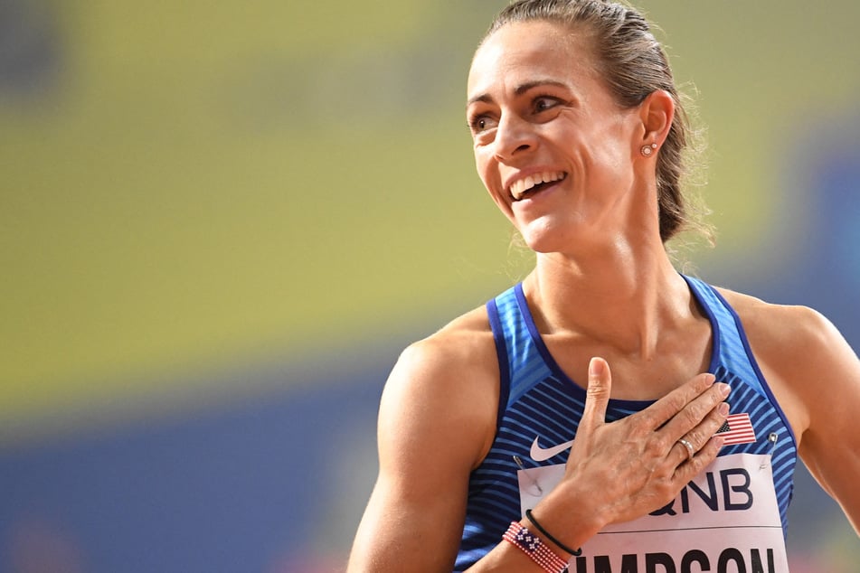 Jenny Simpson, an Olympic bronze medallist, was briefly without a pulse after she collapsed at a recent event.