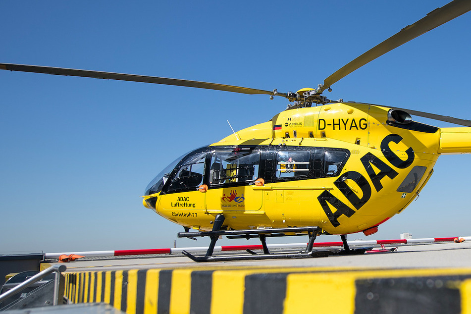 Mit einem Hubschrauber kam das Kind ins Krankenhaus, wo es später verstarb. (Symbolbild)