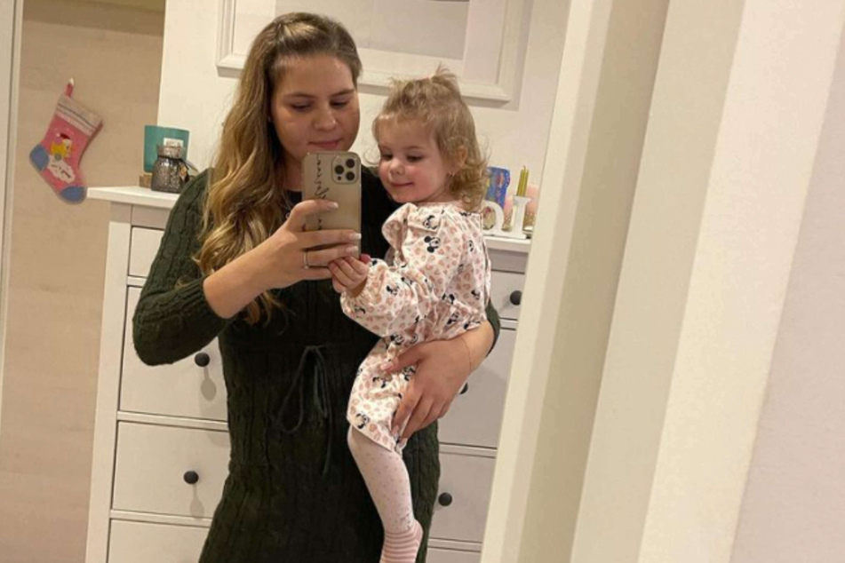 Sylvana Wollny (30) teilte bei Instagram jüngst ein Bild mit Töchterchen Anastasia (2) - und trat damit eine hitzige Diskussion unter ihren Fans los.