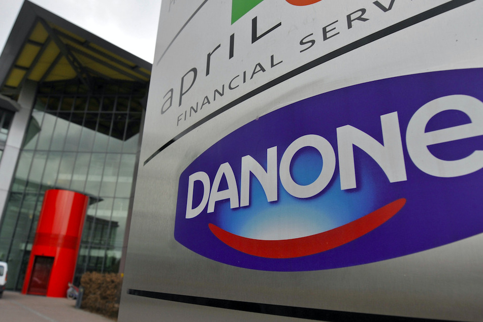 Der französische Getränke- und Lebensmittelriese Danone will das Werk in Rosenheim schließen. (Archivbild)