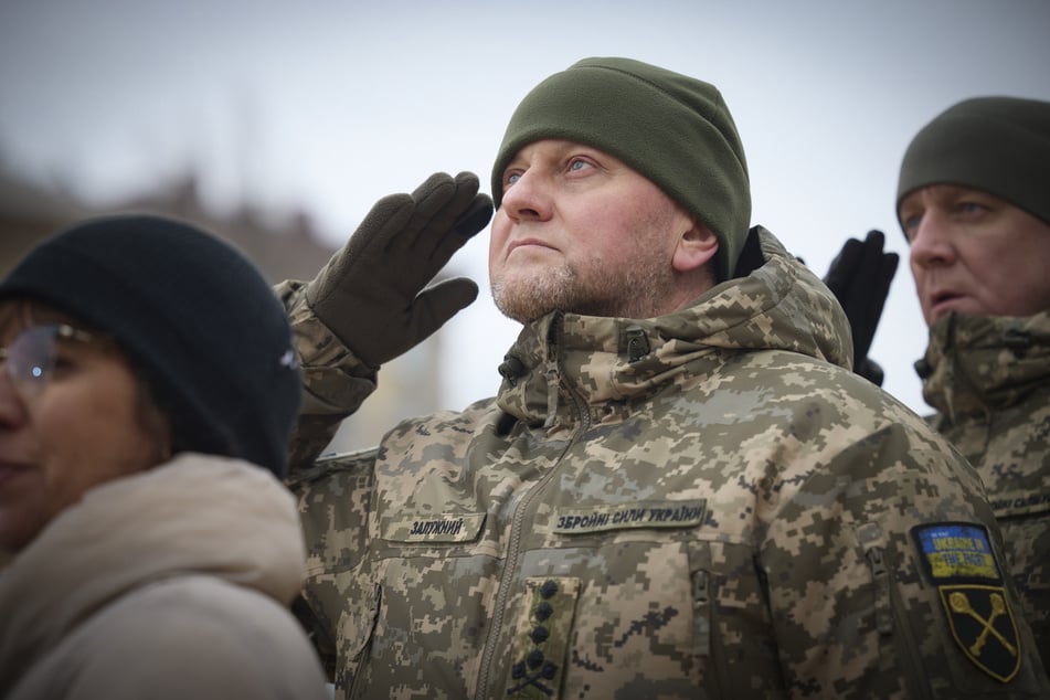 Walerij Saluschnyj (50), Oberbefehlshaber der ukrainischen Streitkräfte trauert um einen Freund und Kollegen.