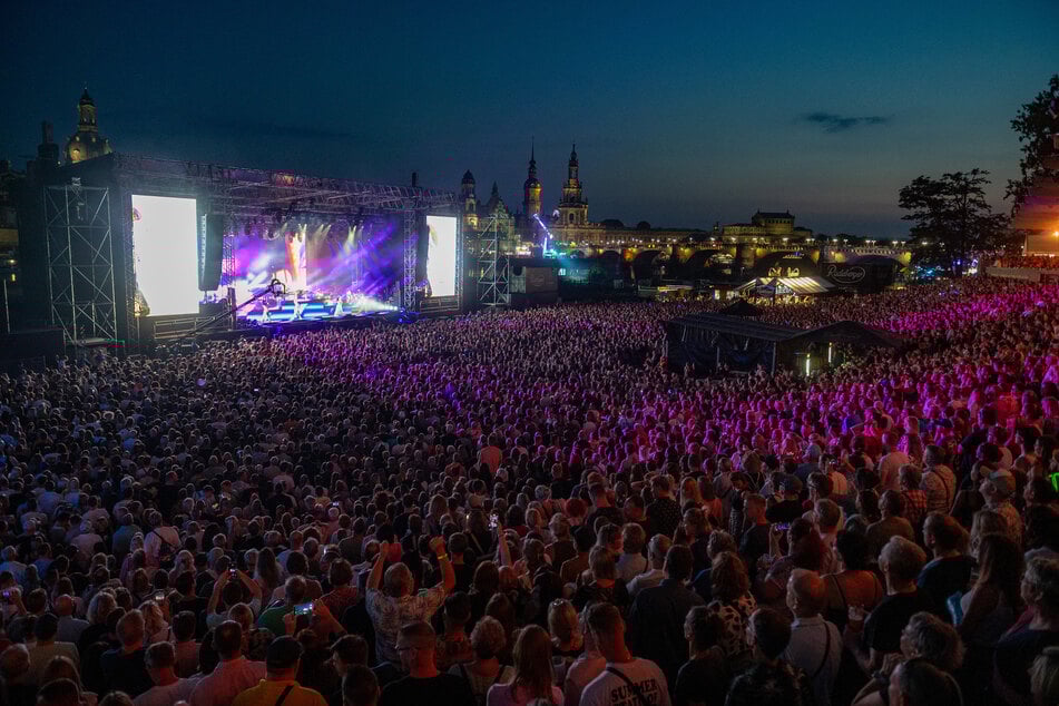 16. August dieses Jahres: Das Konzert von "Purple Disco Machine" am Elbufer war ausverkauft - wie jedes Heimspiel der SGD.