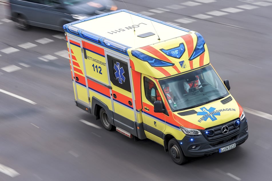 Für den Mann (45) kam jede Hilfe zu spät. Er verstarb noch vor Ort. (Symbolfoto)