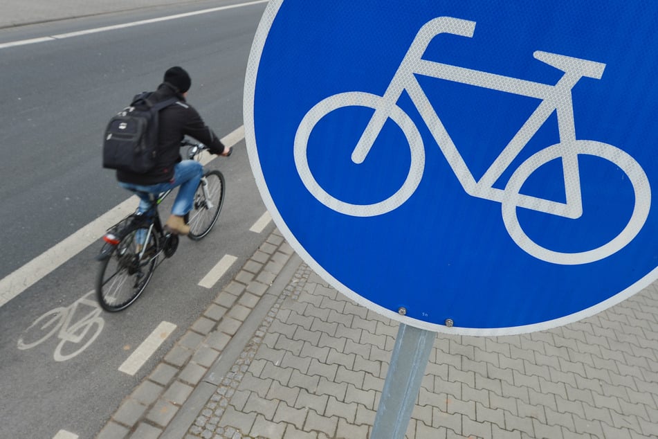 Sachsen hat aus Sicht des ADFC zu wenig Radwege. (Symbolbild)