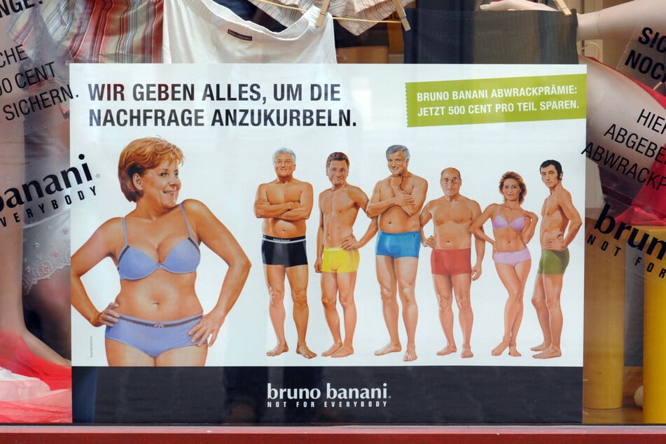 Merkel und das halbe Kabinett halbnackt in Dessous: Bruno Banani zog Politiker aus und damit neue Kundschaft an.