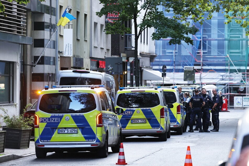 Polizei gibt Entwarnung: Großeinsatz am ukrainischen Generalkonsulat beendet