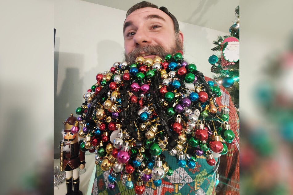 It took Joel Strauss two and a half hours to attach the decoration to his beard.