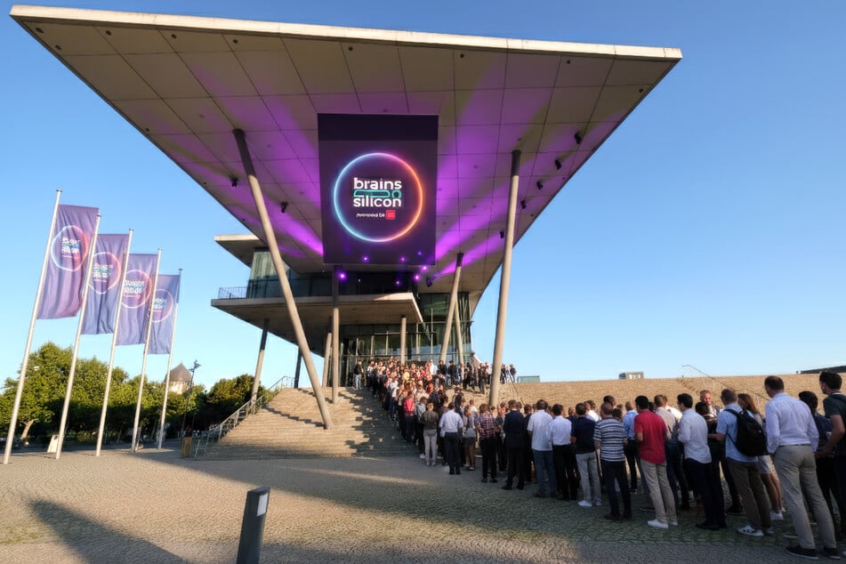Mit Brains on Silicon findet am 22. und 23. Oktober im Internationalen Kongresszentrum Dresden eine besondere KI-Veranstaltung statt.