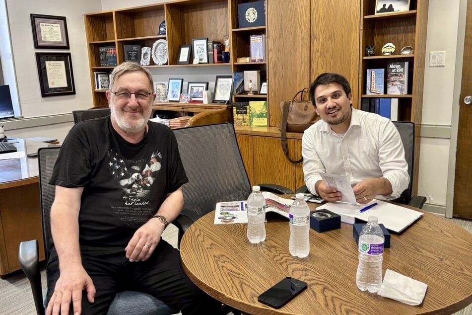 Bernd Rippert (65) und Akrons Bürgermeister Shammas Malik (35, Demokraten).