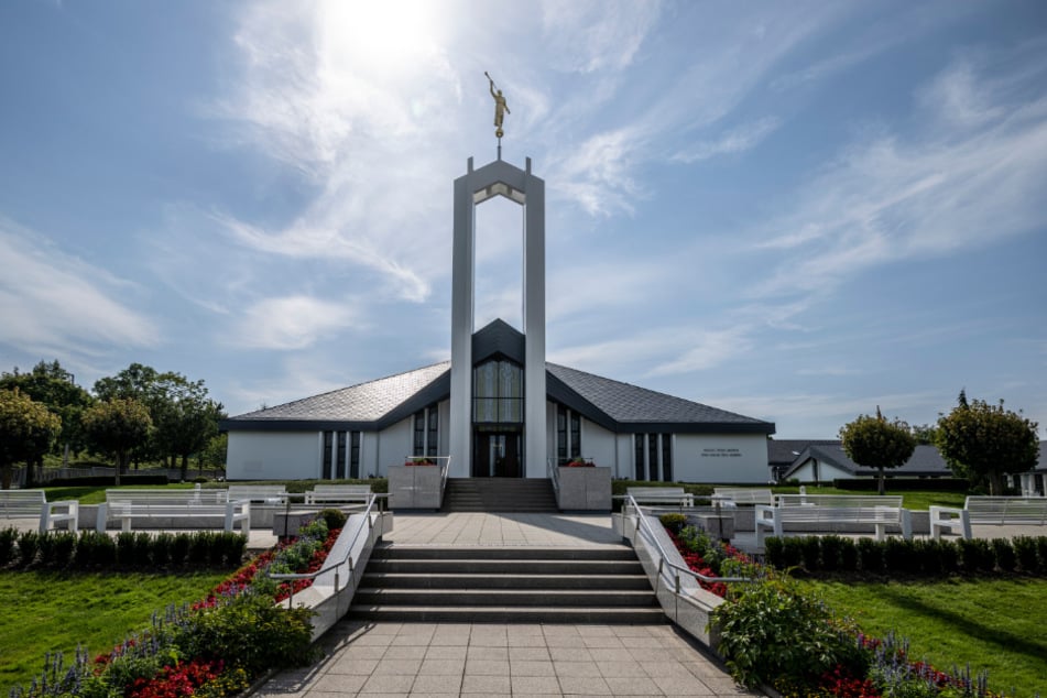 Der Freiberger Tempel wurde 1985 geweiht. 2002 und 2016 wurde er jeweils erweitert.