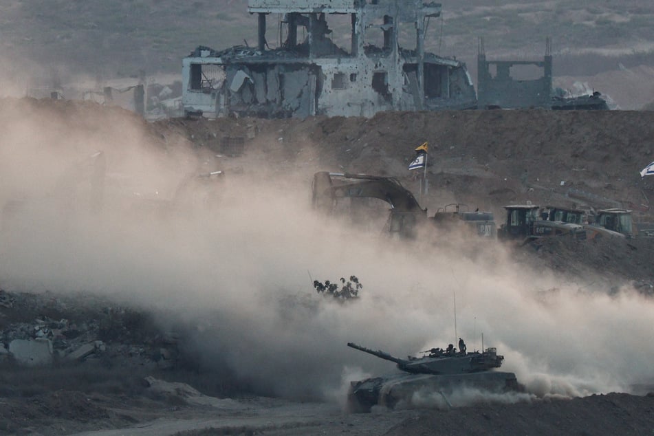 Israeli fire kills 10 Gaza aid seekers as malnutrition runs rampant