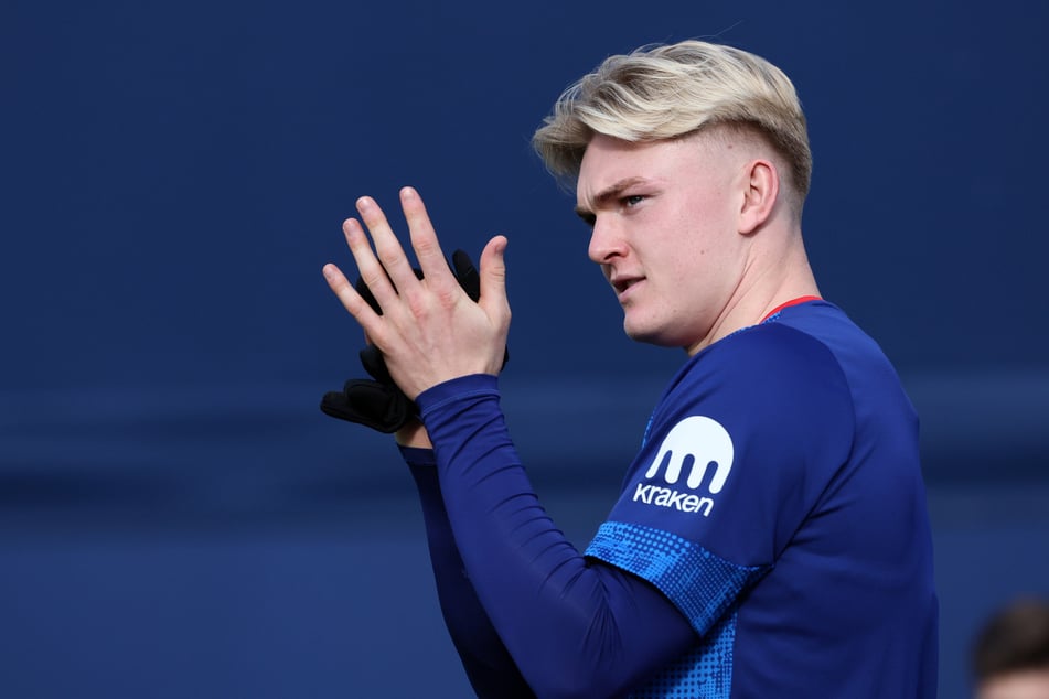 Conrad Harder (20) hat bislang noch nicht viel Einsatzzeit bei RB Leipzig bekommen.