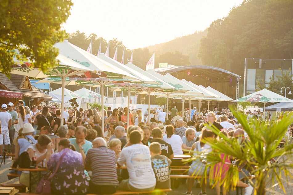 Kempf’s Sommerbühne macht Lust auf ein Wochenende voller Musik, toller Aktionen und guter Stimmung.