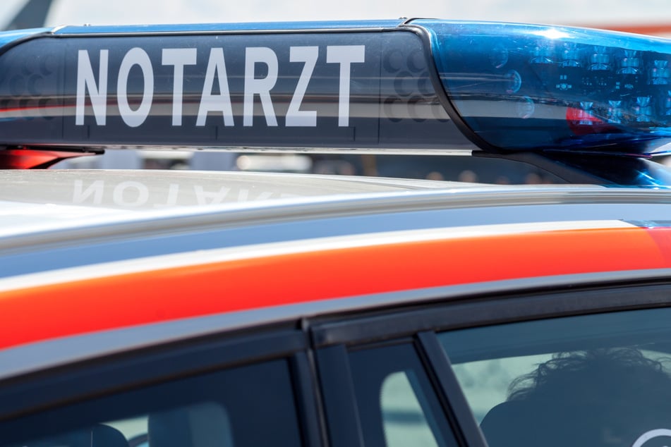 Frau verblutet nach brutaler Messerattacke: Polizei hat schrecklichen Verdacht