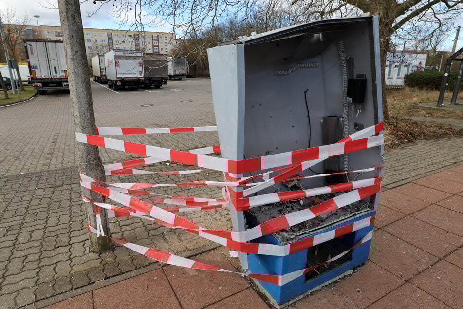 Gleich drei Fahrkartenautomaten wurden in und um Leipzig gesprengt. (Symbolfoto)