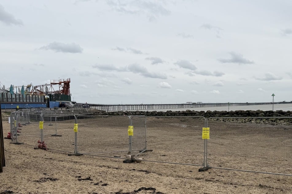 Die Stadtverwaltung hat mittlerweile reagiert und den gesamten Bereich eingezäunt.