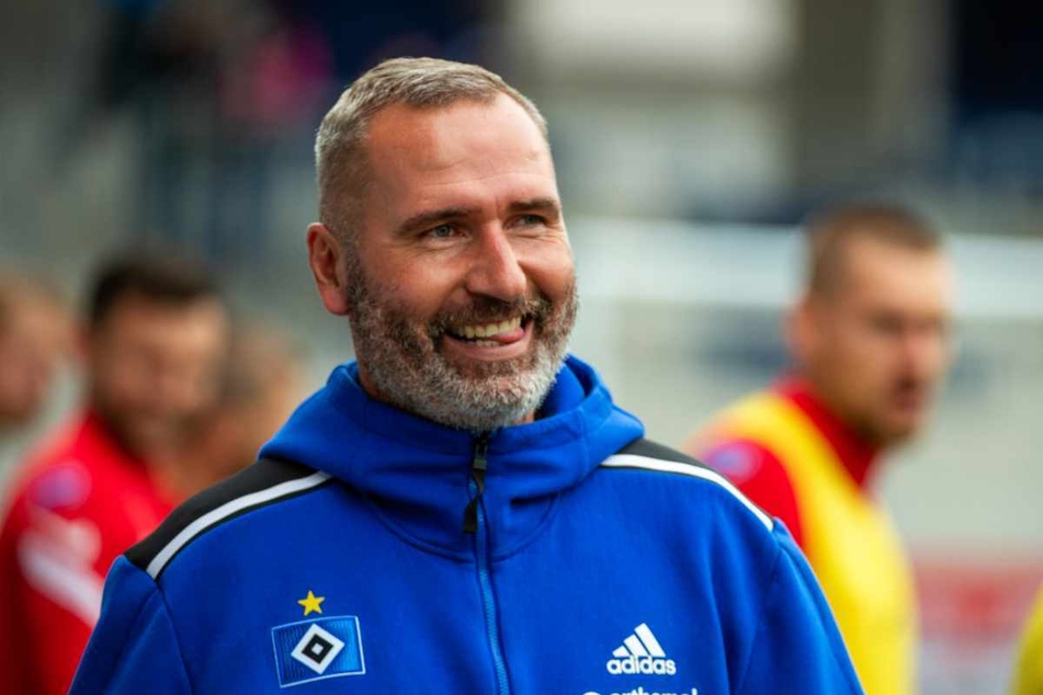 HSV-Trainer Tim Walter (45) war voll des Lobes für den Keeper und seine Vordermänner.
