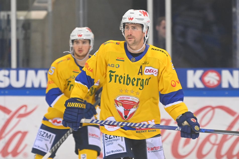 Jens Baxmann spielte vor wenigen Jahren noch gegen die Eislöwen, wie hier im November 2021. (Archivfoto)