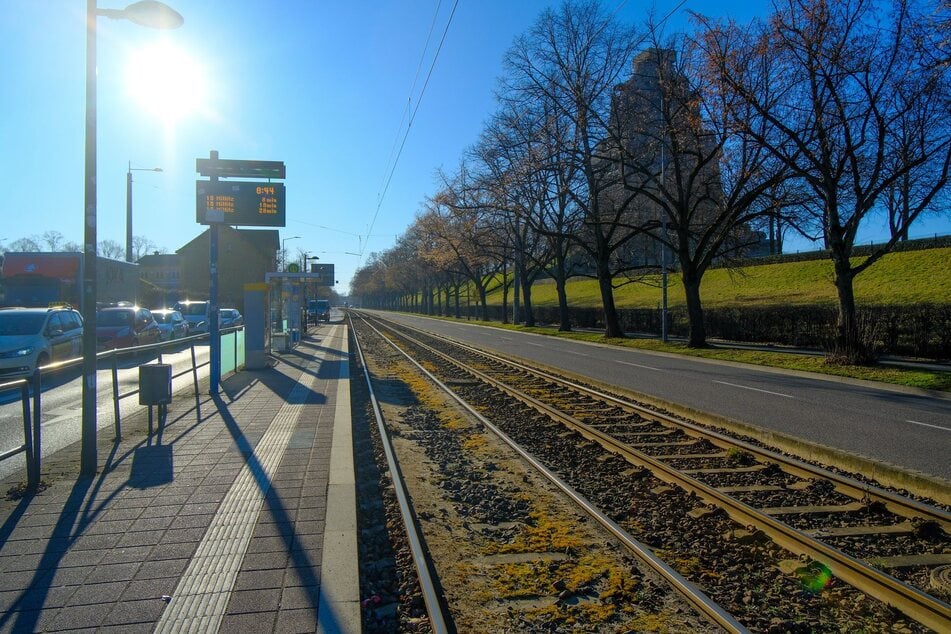 Ab der Haltestelle Völkerschlachtdenkmal werden ab April Straße, Gleise, Beleuchtung und vieles mehr erneuert.