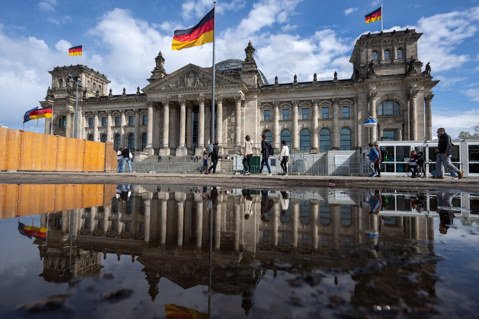 Der Reichstag gehört zu den top Sehenswürdigkeiten in Berlin-Mitte.