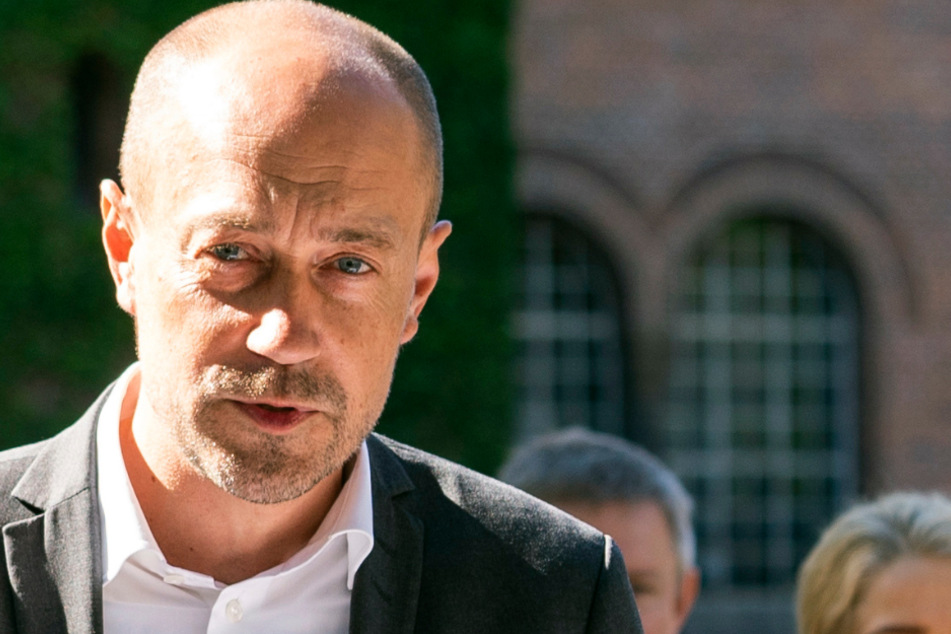 Dänemarks Gesundheitsminister Magnus Heunicke (45) blickt auf die kommenden Tage.