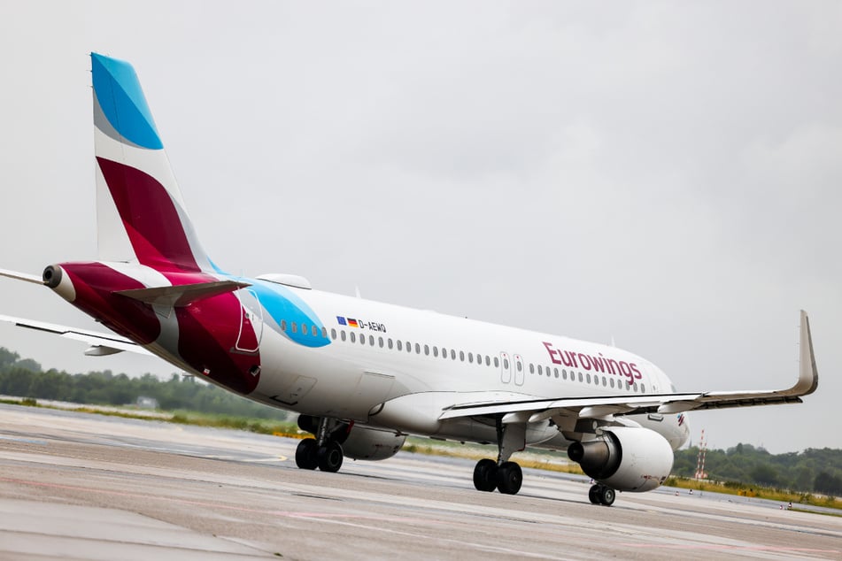 Das Eurowings-Flugzeug führte mehrere Landemanöver als Teil einer Pilotenschulung durch.