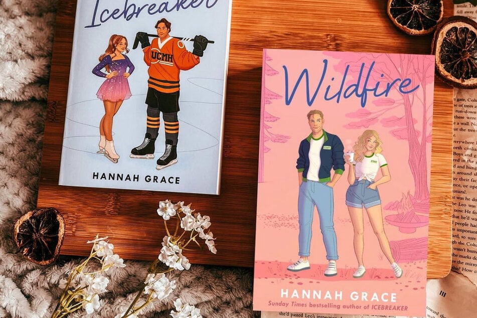 Wildfire is set in the same world as Hannah Grace's viral hockey romance, Icebreaker.