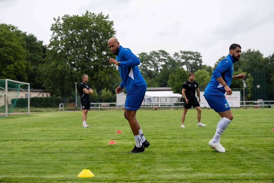 Zwei, die für die hohe Qualität von Altglienicke stehen: John Anthony Brooks (33, l.) und Tolga Cigerci (34).