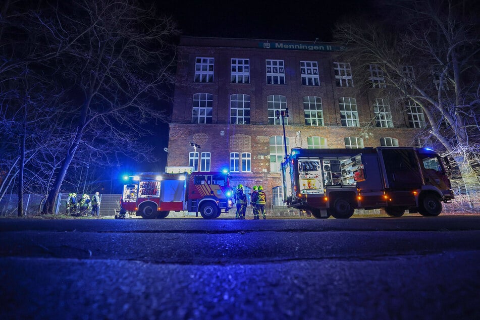 In einer alten Fabrik in Glauchau kam es Freitagabend zu einem Feuerwehreinsatz.