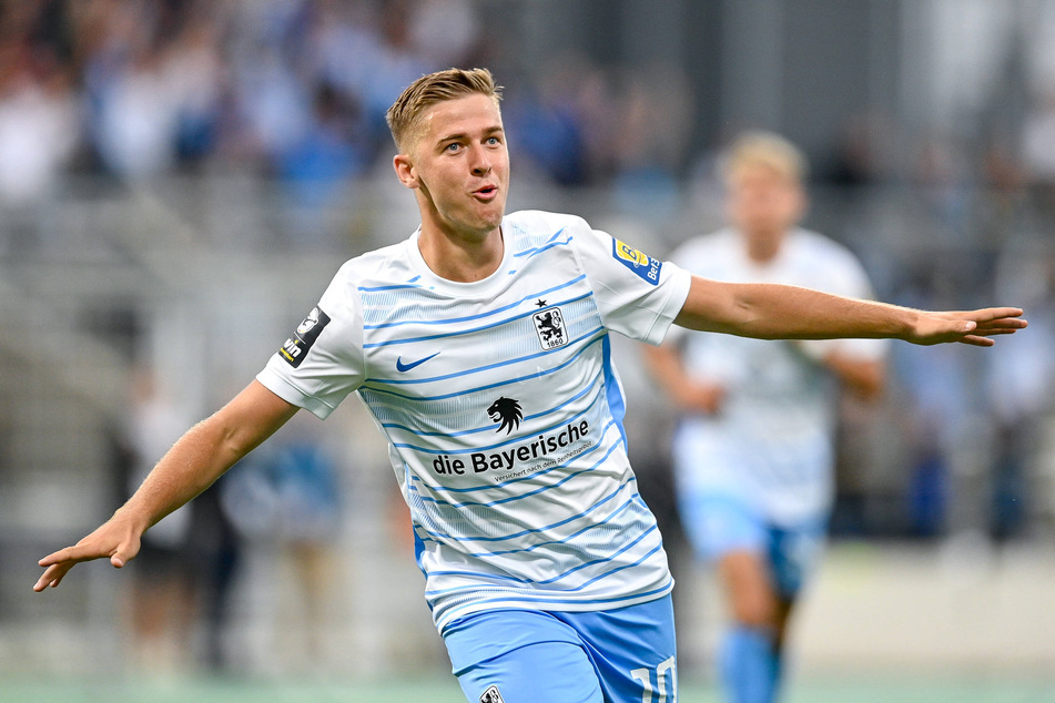 Grund zum Jubeln! Martin Kobylanski konnte für den TSV 1860 München einen Treffer zum Heimsieg gegen den Halleschen FC beisteuern.