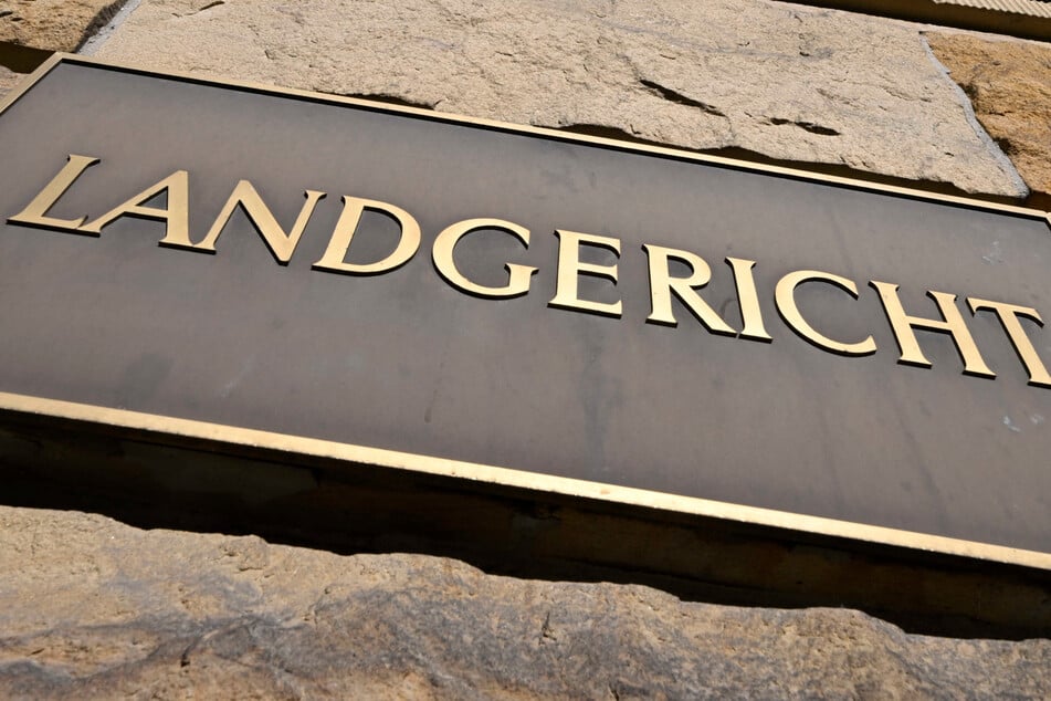 Mann entführt und misshandelt: Täter setzen sich während Gerichtsprozess ab