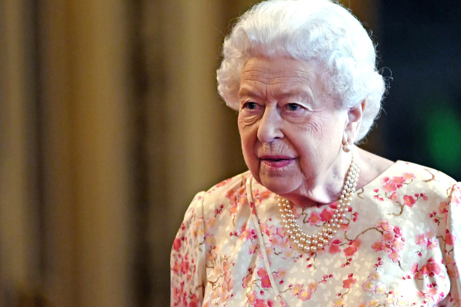 Schock für die Queen: Verwandter muss wegen eines sexuellen Übergriffs ins Gefängnis!