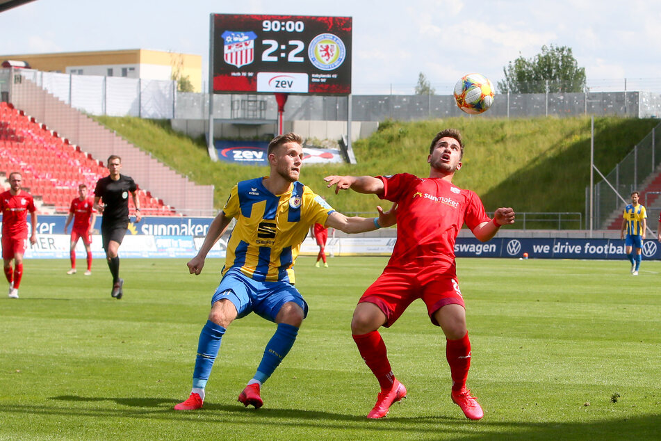 Can Coskun (r.) machte gegen Braunschweig sein wohl bestes Spiel für Zwickau.