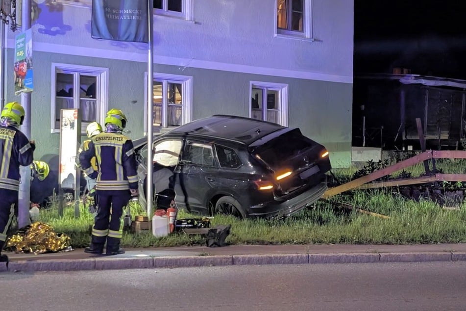 Der Wagen wurde abgeschleppt.