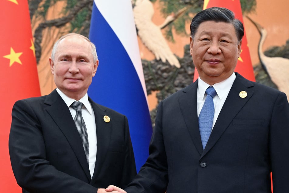 Vladimir Putin (l.) last met with Xi Jinping in October 2023.