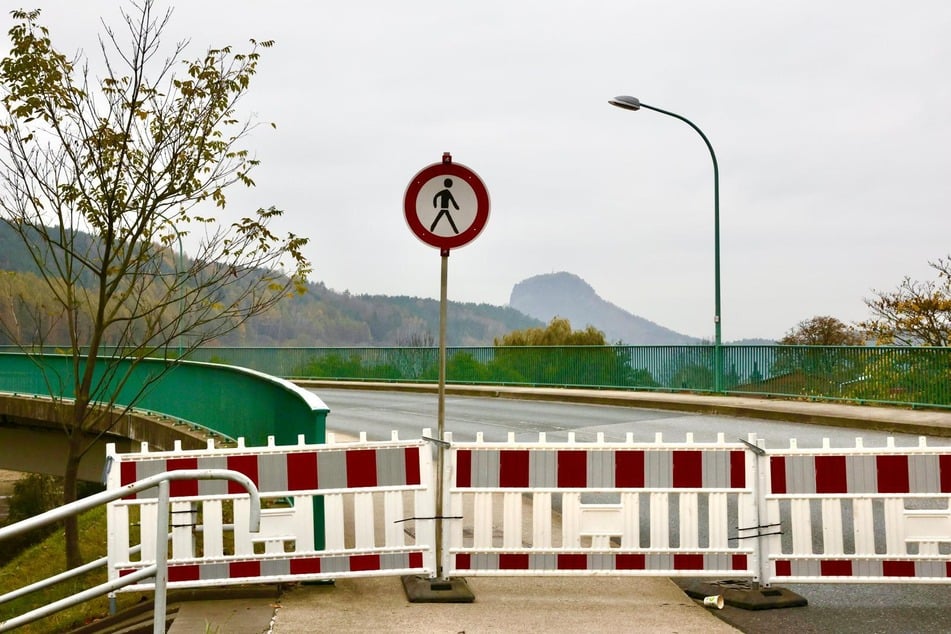 Die Brücke wurde bereits am 27. September der Sonderprüfung unterzogen.