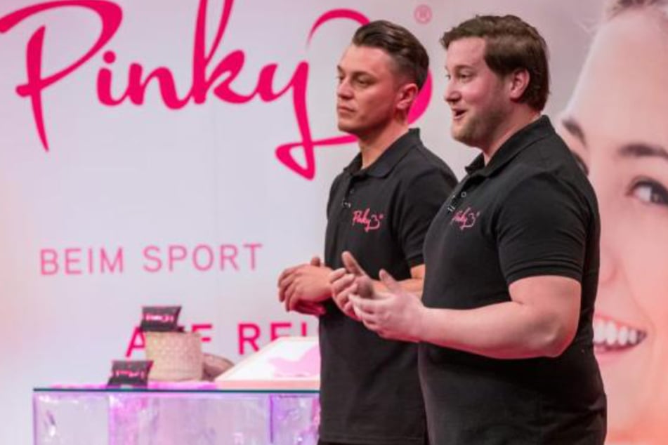 Höhle der Löwen: Nach Shitstorm für "Pinky Gloves": "DHDL"-Gründer und Investor begraben Tampon-Handschuh