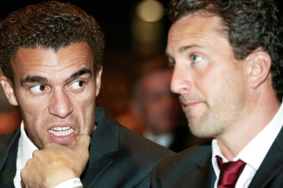 Roger Stilz (43, r., hier mit Ex-Profi Valérien Ismael) verlässt den FC St. Pauli als Sportlicher Leiter des Nachwuchtsleistungszentrums auf eigenen Wunsch. (Archivfoto)