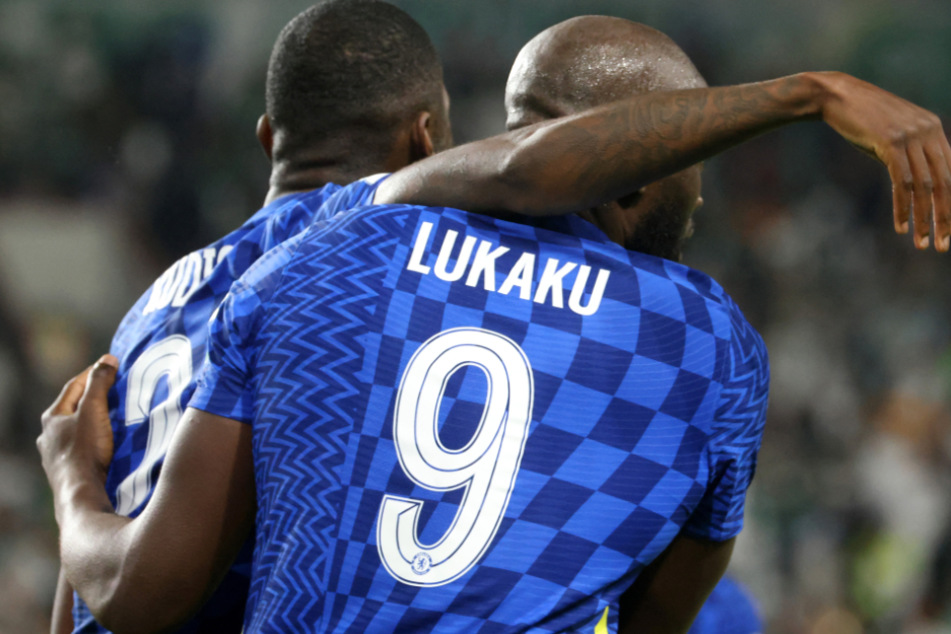 Romelu Lukaku (29, r.) wechselte erst 2021 für 115 Millionen Euro zum FC Chelsea, doch die Nummer neun brachte ihm kein Glück.