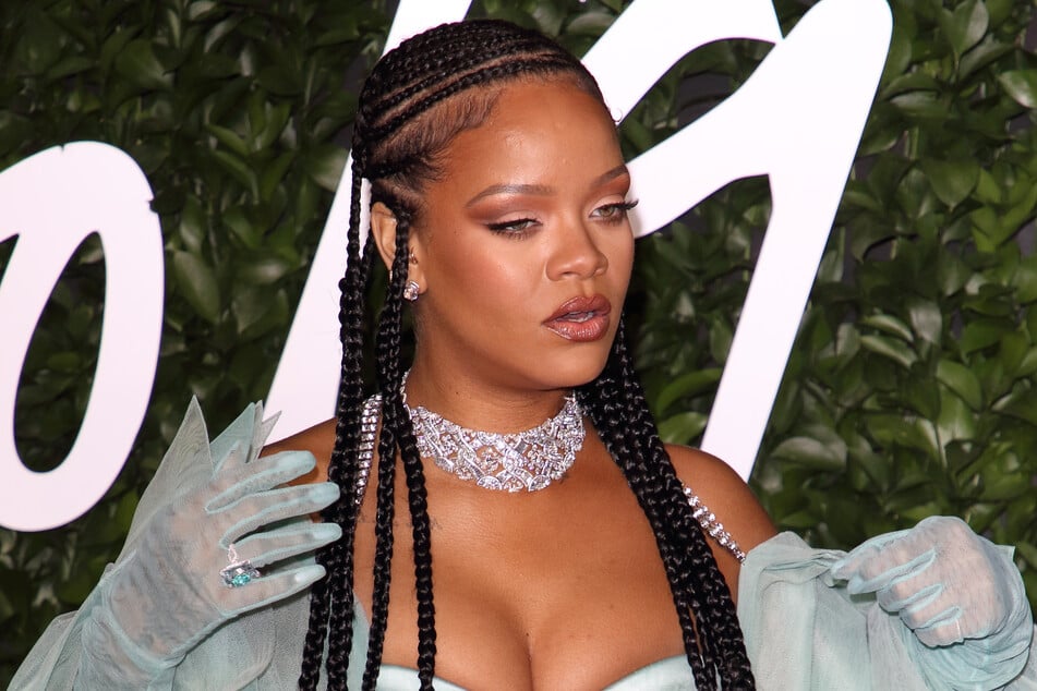 "Grow up": Rihanna claps back at a fan in Instagram post