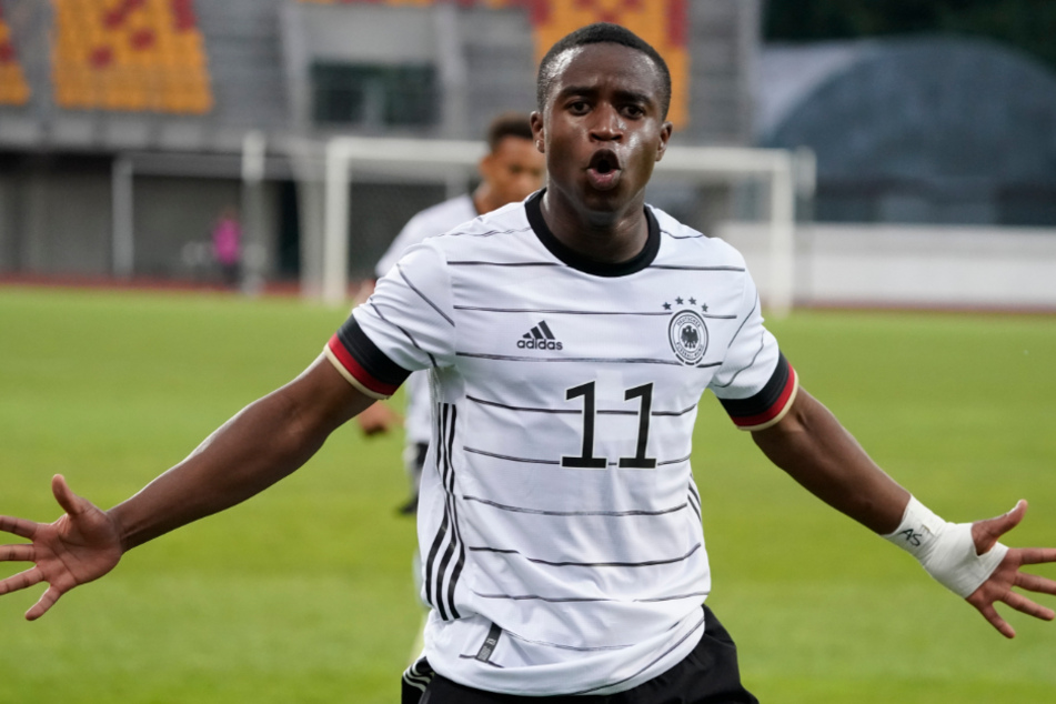 Für die U21 des DFB gelangen Youssoufa Moukoko (17) in nur zwei Spielen schon drei Tore.