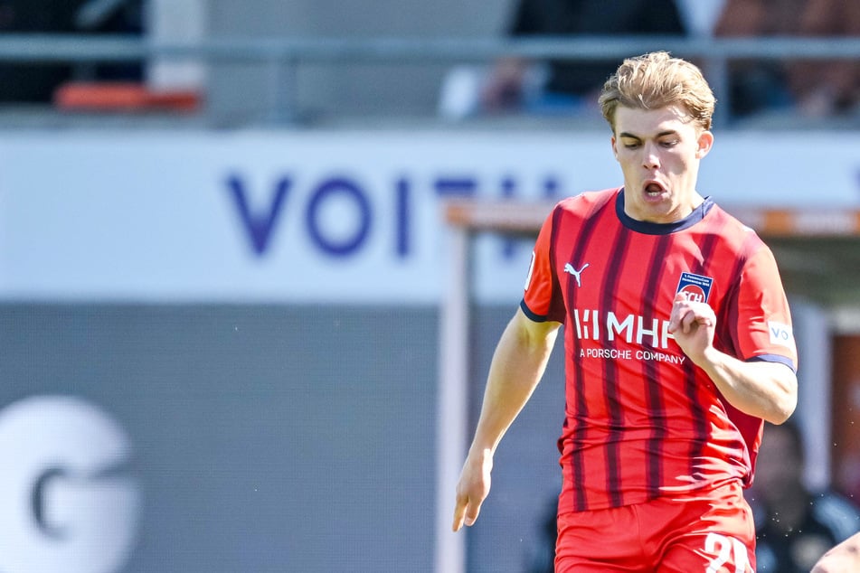 Transfermarkt im Ticker: Deutsches Abwehrtalent wechselt innerhalb der Bundesliga